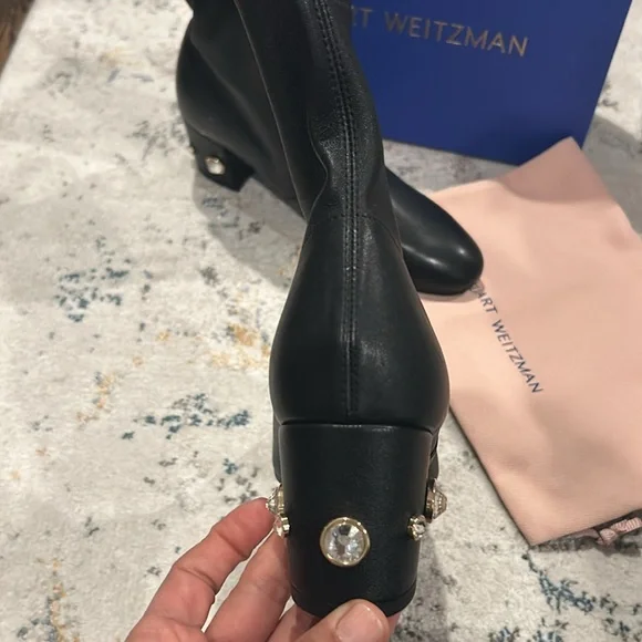 Stuart Weitzman Allshine 60 Leather Bootie in black size 7 NWT - Picture 6 of 13